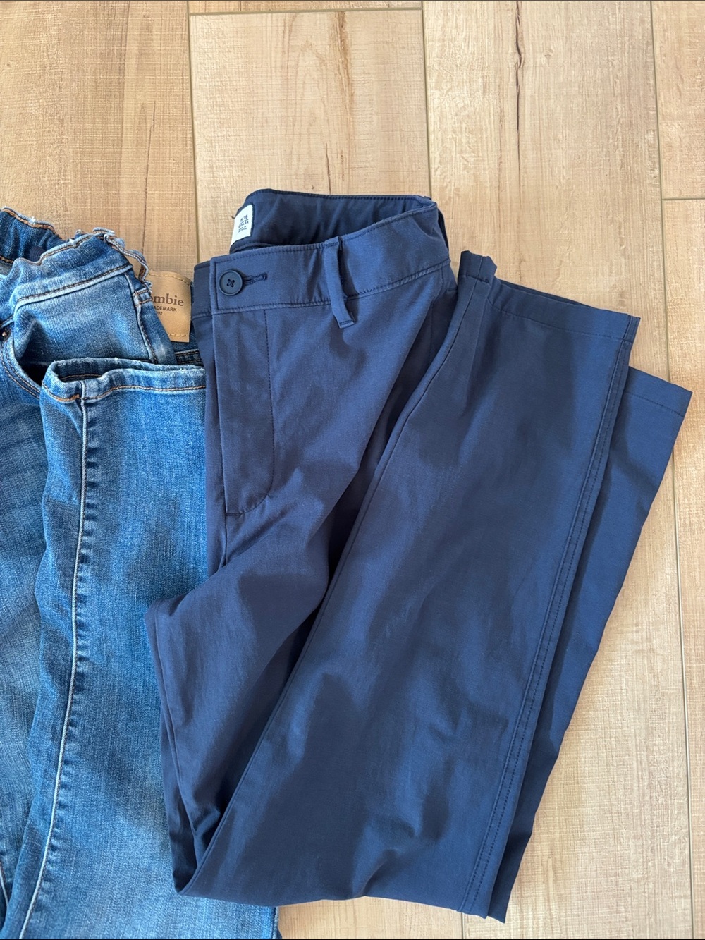 Abercrombie kids boys set of 3 PANTS 15/16 - Picture 2 of 8